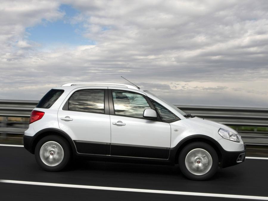  Fiat Sedici 2009 года  (фото 19 из 30)